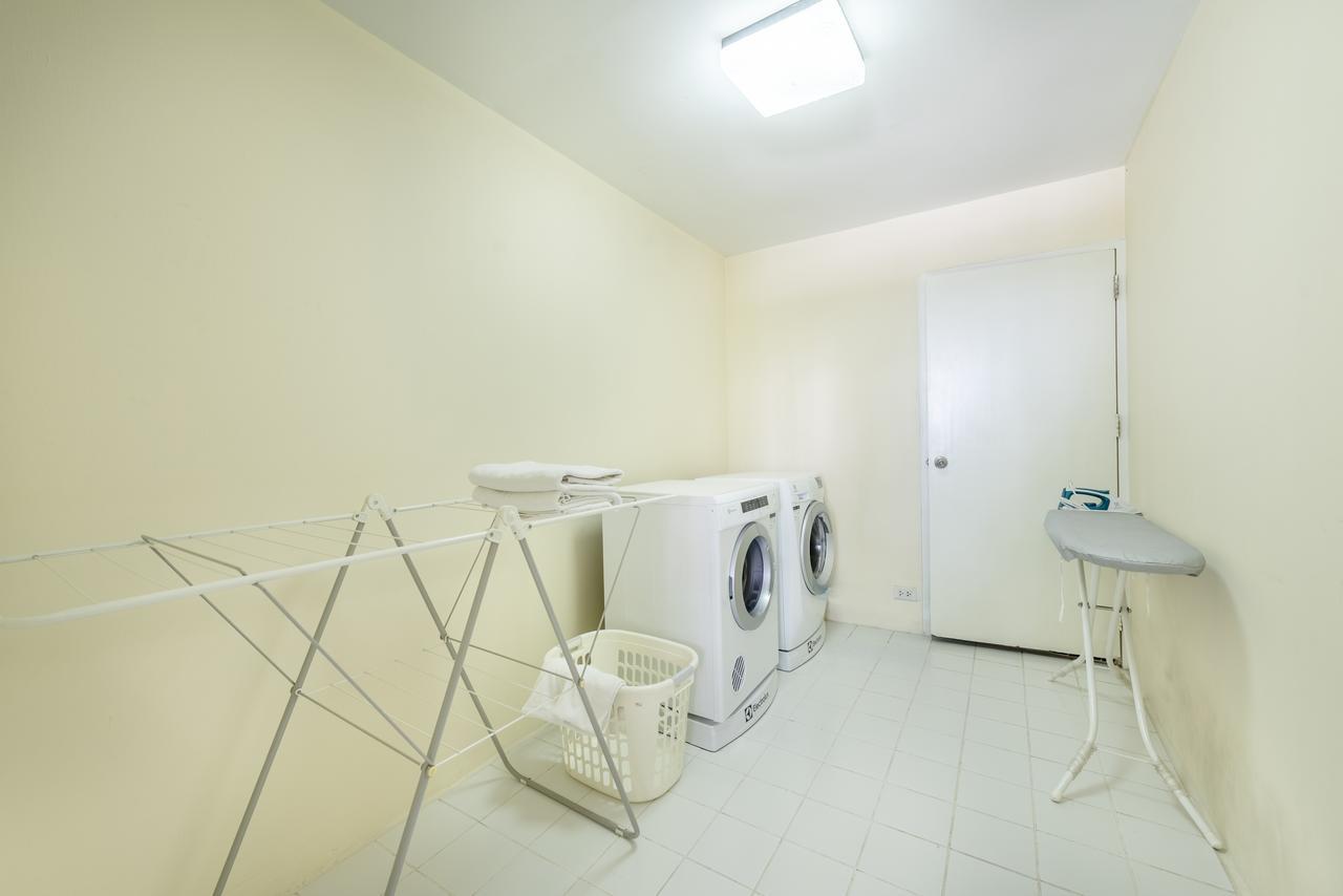 曼谷素坤逸短住两至三卧室公寓 外观 照片